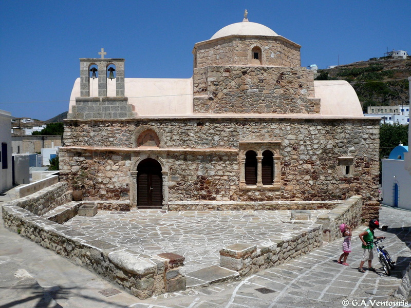 Kimolos - Churches at the castle and at Horio