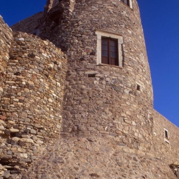 "Glezos" tower. Kastro. Chora (Naxos).
Naxos island. Cyclades. Greece.
George Detsis. 09/2004.